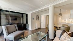 Newly refurbished and interior designed 1 bedroom flat