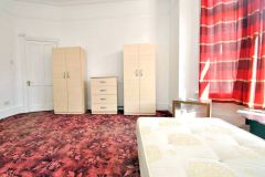 A Spacious Double Room, All Bills Included