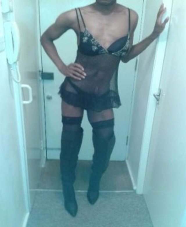 MEN  LOOKING FOR SEXY BLACK  CHICK WITH DICK 4 Image