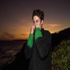 invites Mall Grab's 'Non Stop Feeling Tour' with Salary Boy