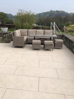 Bradstone outdoor Porcelain Paving - Royale Stones
